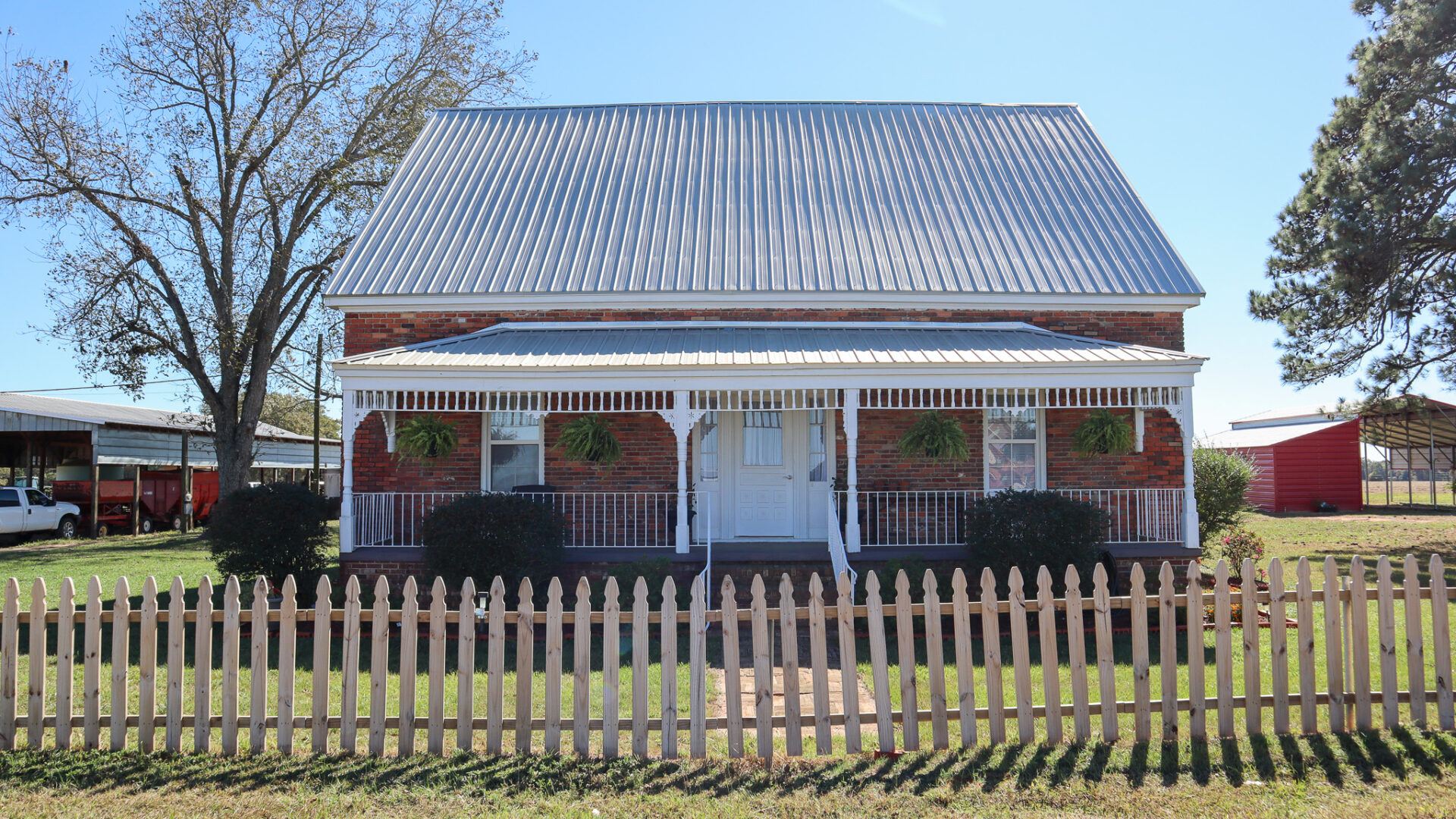 2438 S College St, Midland City, AL 36350