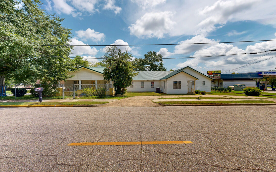 104 N Herring St, Dothan, AL 36303
