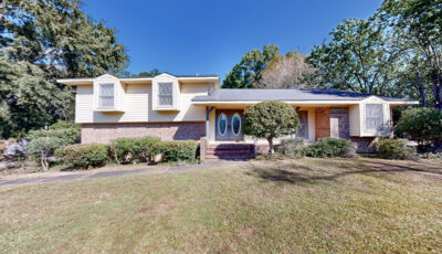 2104 Centenial Dr, Dothan, AL 36303