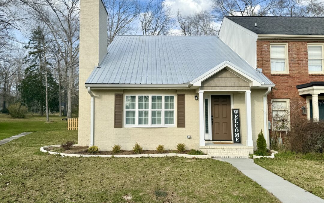 180 Fairway Woods Dr, Ozark, AL 36360