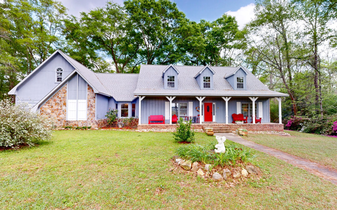 1109 Sanitary Dairy Rd, Cowarts, AL  36321