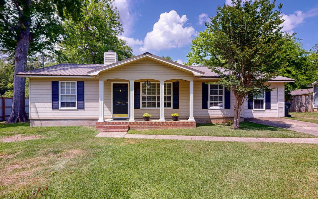904 Yorktown Rd, Dothan, AL 36301