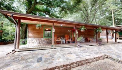 1622 W Main Street Daleville, AL 36322