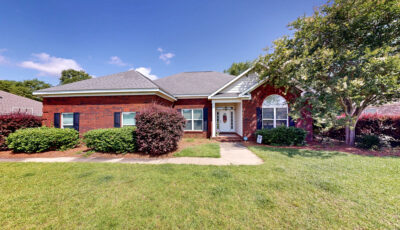 218 Azalea Ln, Headland, AL 36345 3D Model