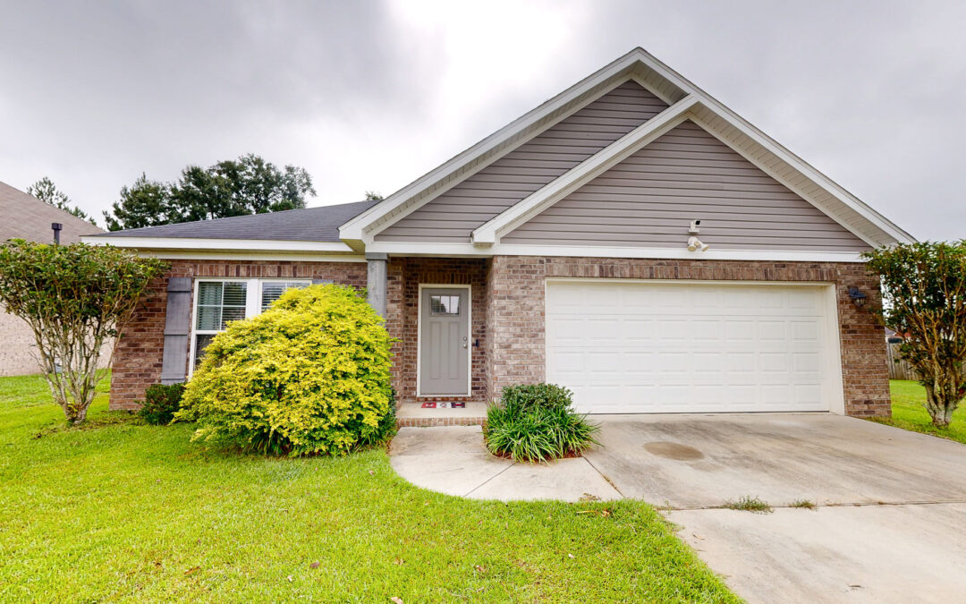 104 Huron Dr, Dothan, AL 36301