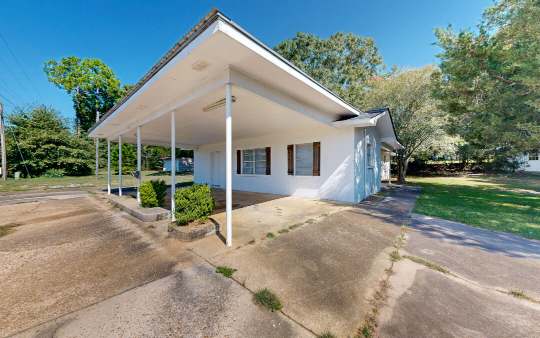 10196 U.S. 84, Newton, AL 36352