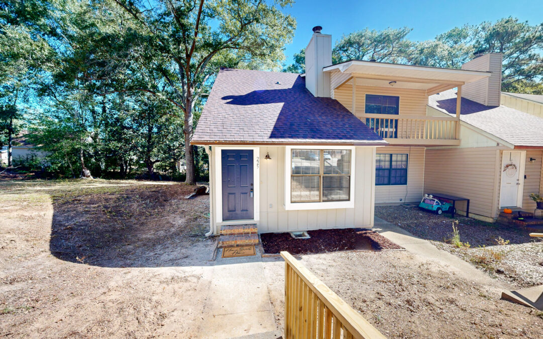 225 Weeks Dr Enterprise AL 36330