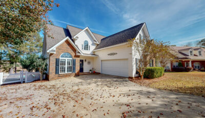 127 Lake Ln, Headland, AL 36345