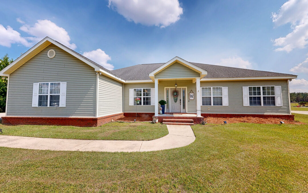 974 North County Rd 33, Ashford, AL 36312