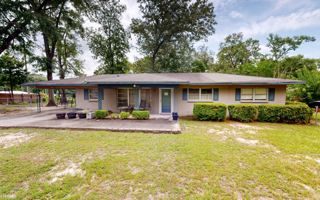 1001 Fairlane Dr, Dothan, AL 36301