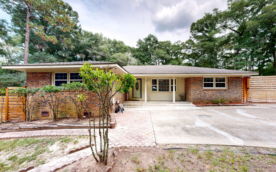 62 Myrtle St, Level Plains, AL 36330
